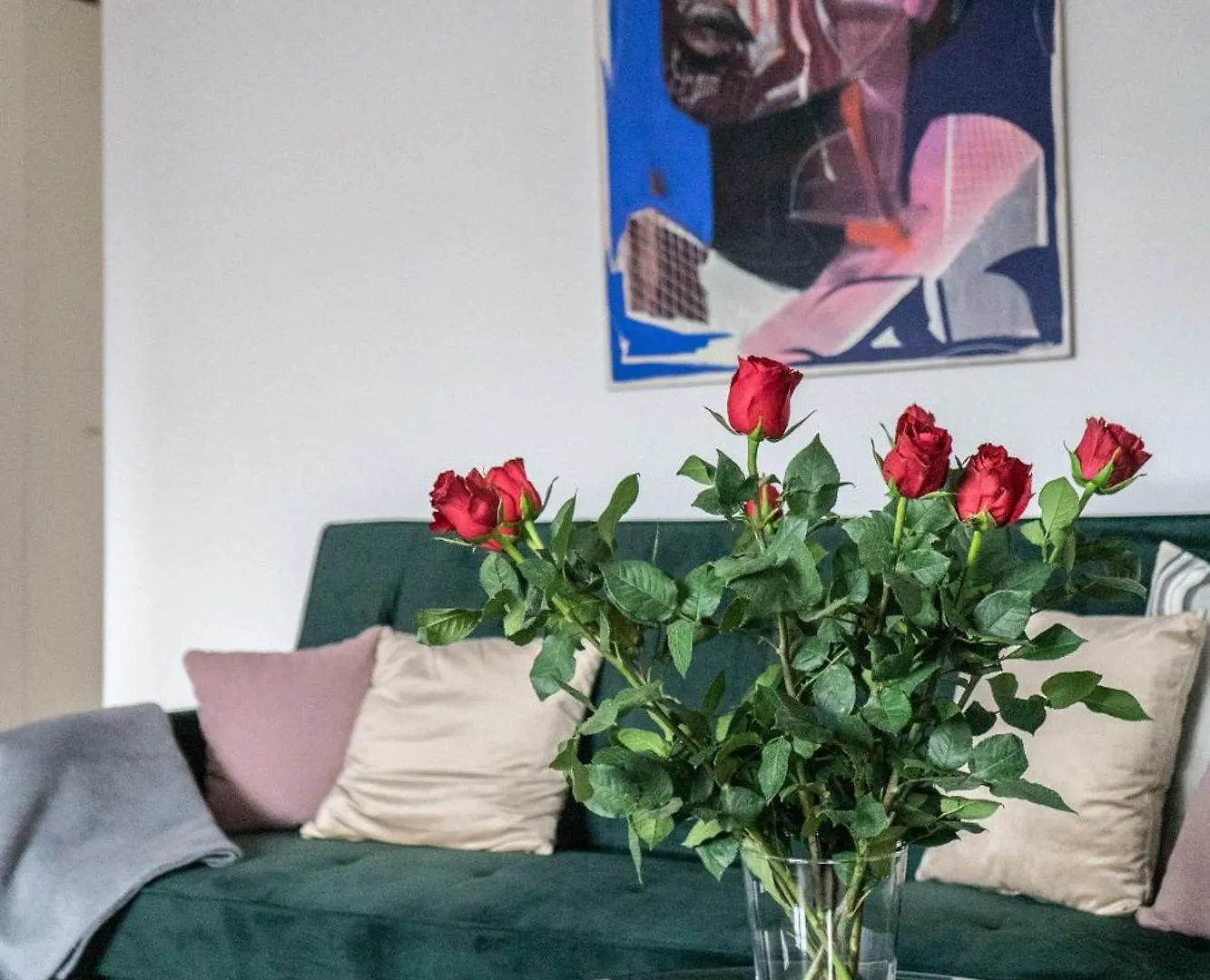 Oomph Warsaw Central Elegant Apartment