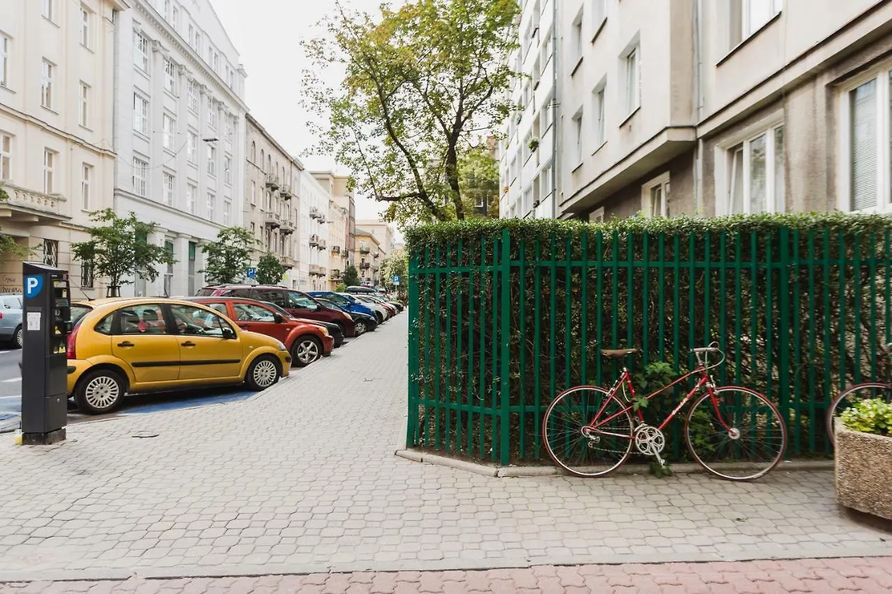 Oomph Warsaw Central Elegant Apartment
