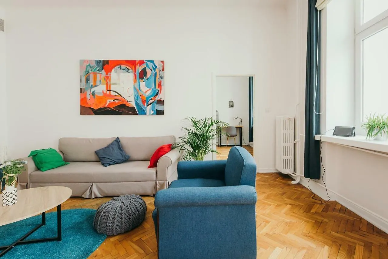 Oomph Warsaw Central Elegant Apartment