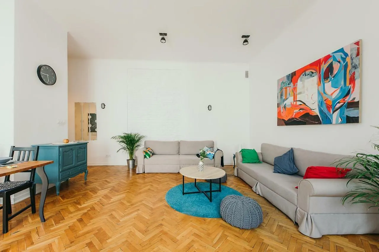 Oomph Warsaw Central Elegant Apartment