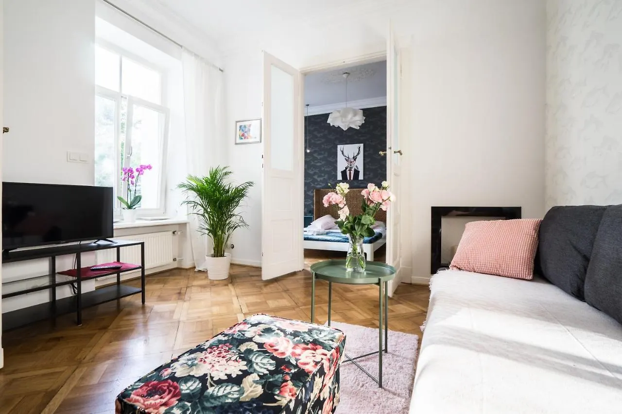 Oomph Warsaw Central Elegant Apartment Poland